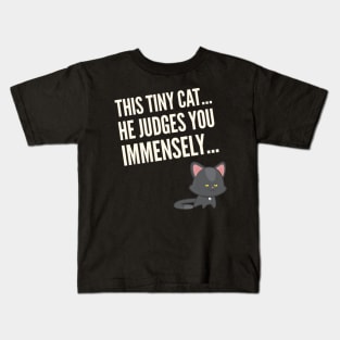 Judging Cat Kids T-Shirt